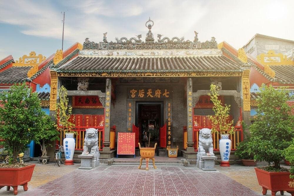 Ngôi chùa cổ kính hơn 100 năm tuổi